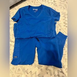Grey’s Anatomy women’s scrub set